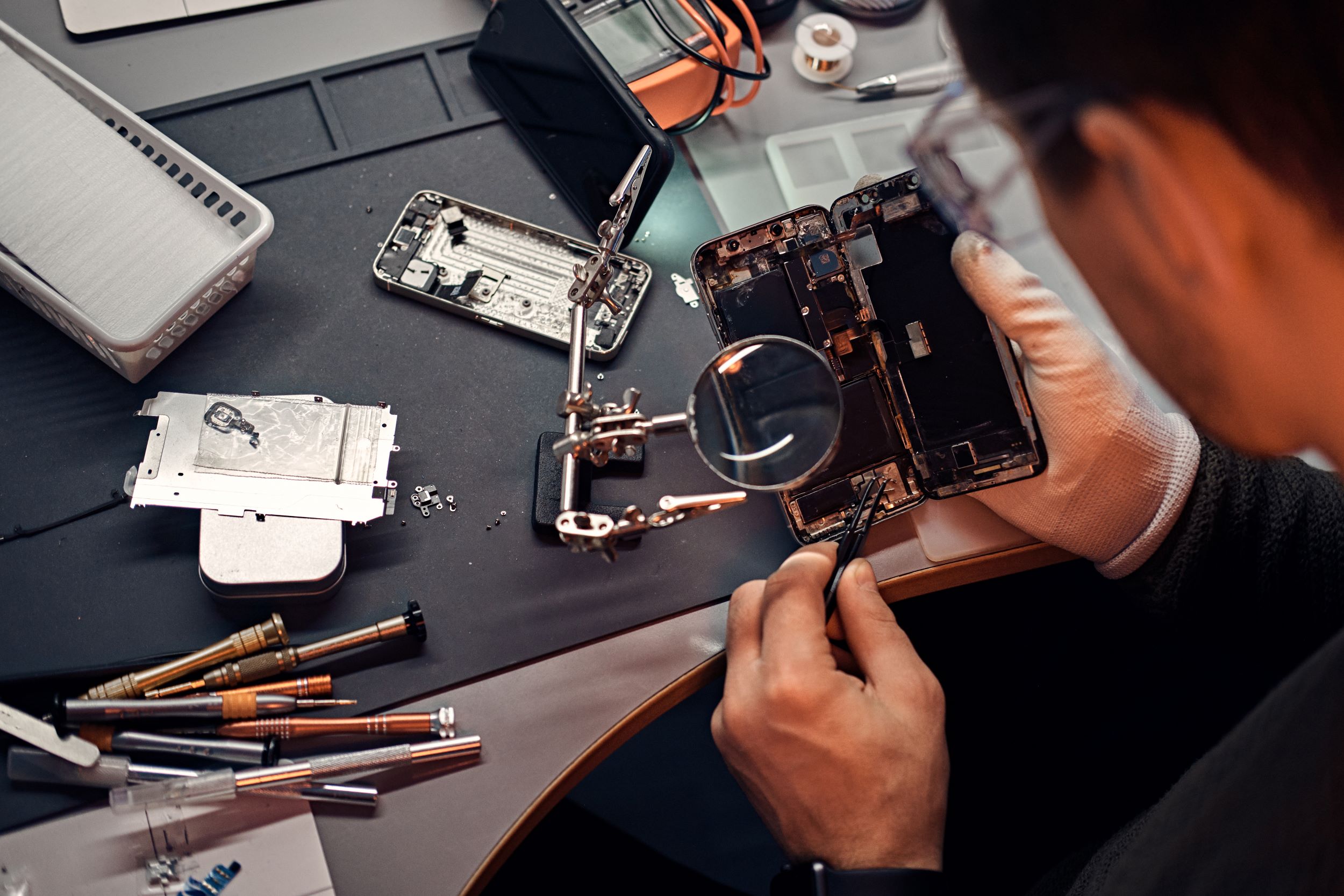 Reparatie van een mobiele telefoon